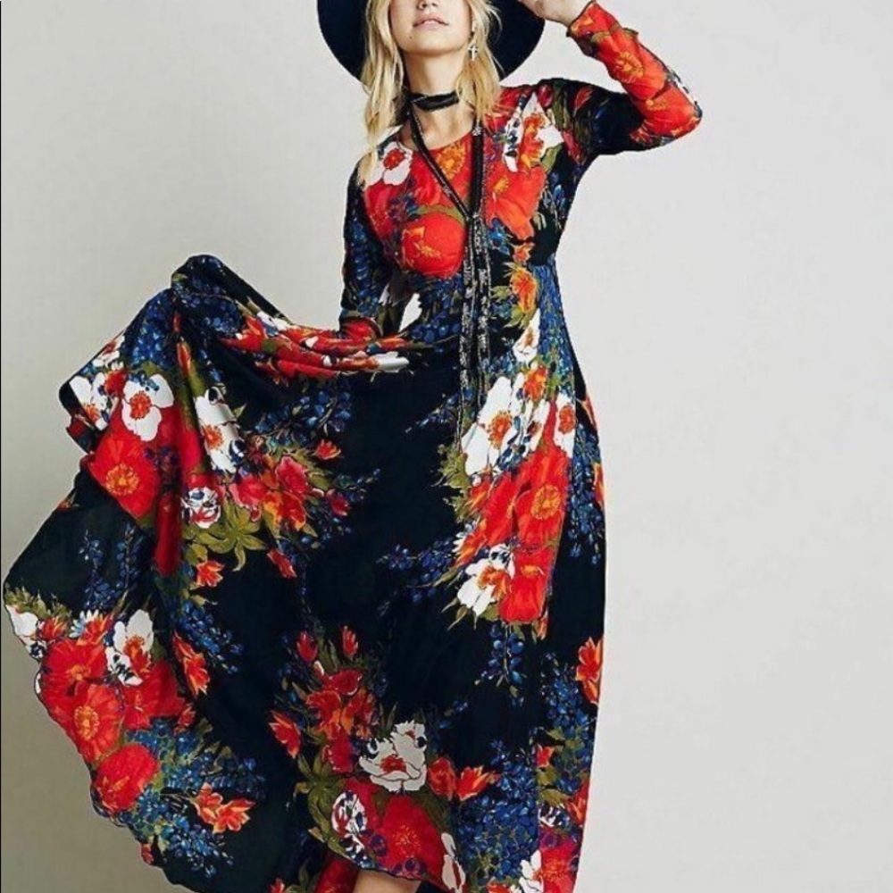 RARE Free people First Kiss Maxi Dress size Small